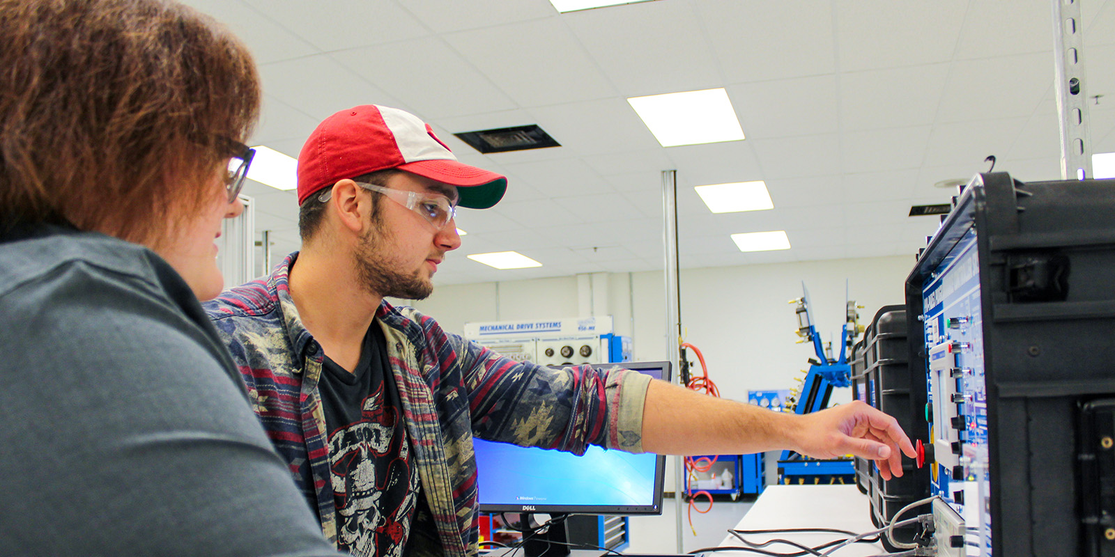 Local manufacturers kick off second year of Advanced Manufacturing